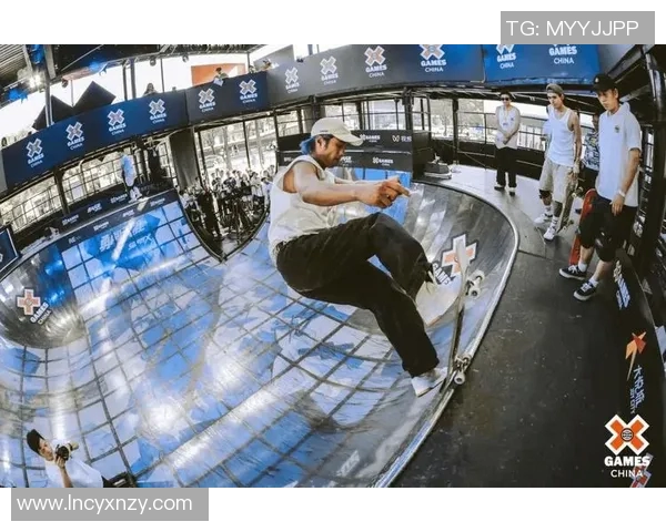 广州极限运动队在滑板精英赛中的默契配合与精彩表现分析