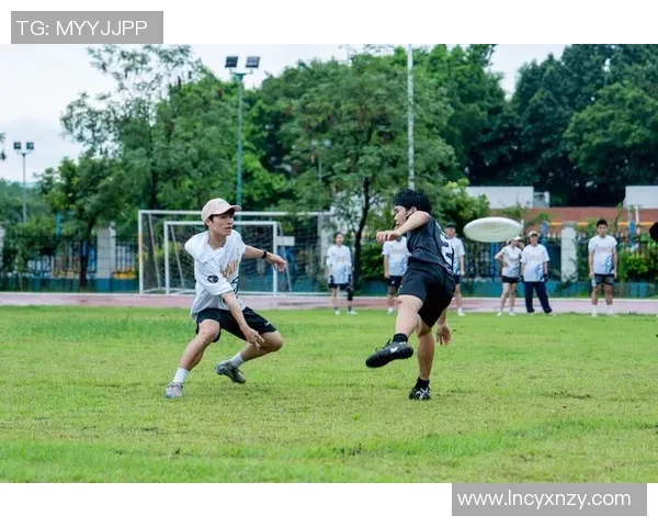 武汉飞盘队荣登飞盘比赛经验排行榜第一名引发热议