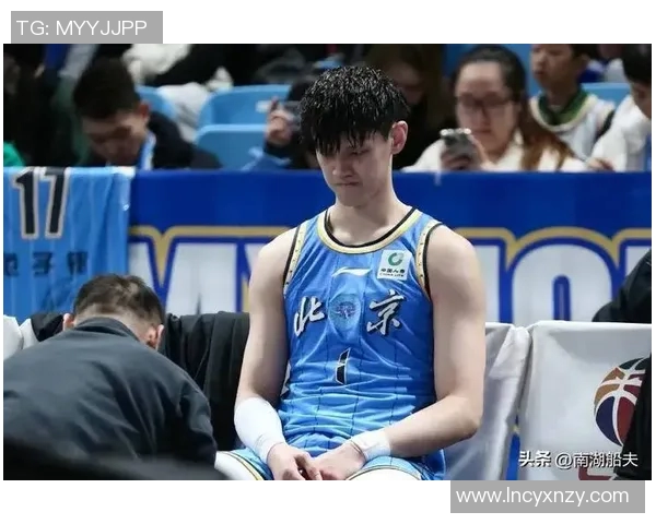 福建男篮迎战北京首钢力争主场胜利展现球队实力与斗志