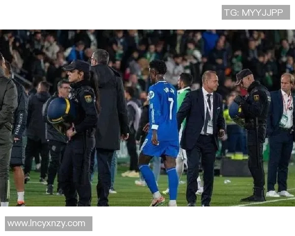 皇马与鹿岛鹿角加时赛激战回顾球迷热议精彩瞬间与战术较量