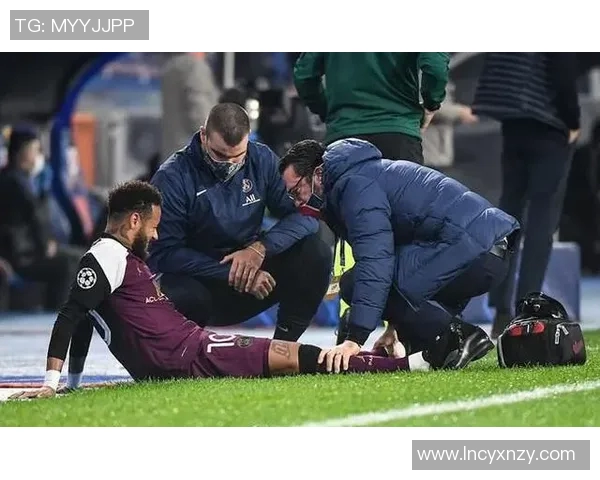 内马尔伤情再度加重巴黎欧冠之路面临严峻考验 内马尔伤情再度加重巴黎欧冠之路面临严峻考验