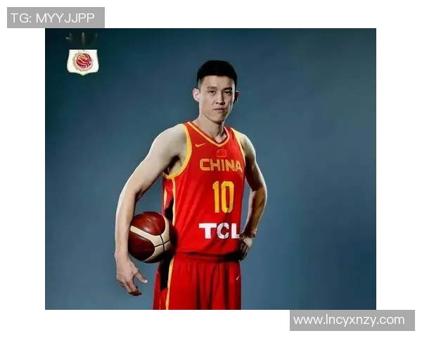 周鹏的篮球传奇之路：从青涩少年到赛场巨星的成长历程与心路历程