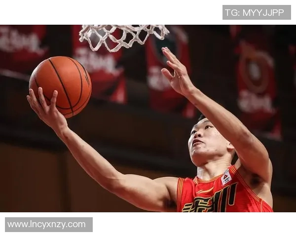 贺希宁：从篮球新星到职业生涯的辉煌转折与未来展望