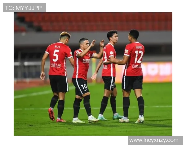 成都足球队技术分析与战术创新的深度探讨与展望MBA 成都足球队技术分析与战术创新的深度探讨与展望MBA