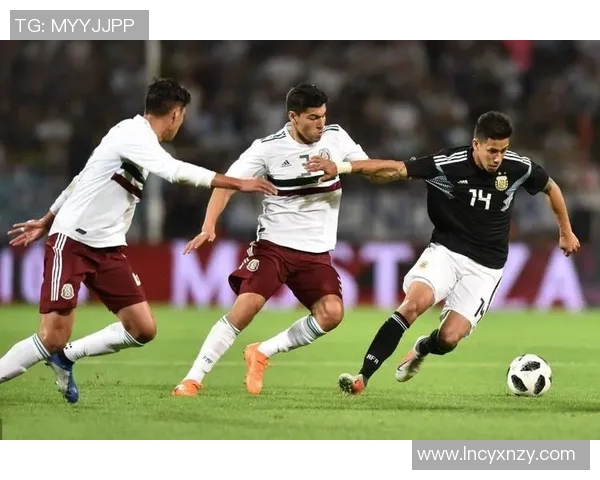 日本与墨西哥热身赛前瞻分析双方实力对比与战术布局探讨 日本与墨西哥热身赛前瞻分析双方实力对比与战术布局探讨