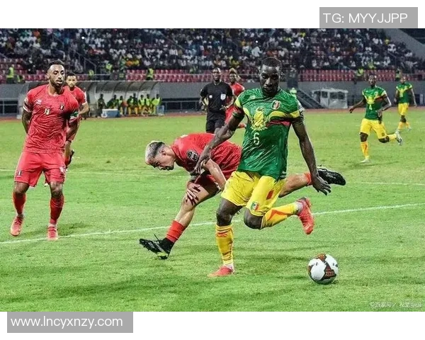 西部悉尼对阵广岛三箭的精彩较量即将上演，谁将赢得胜利的荣耀